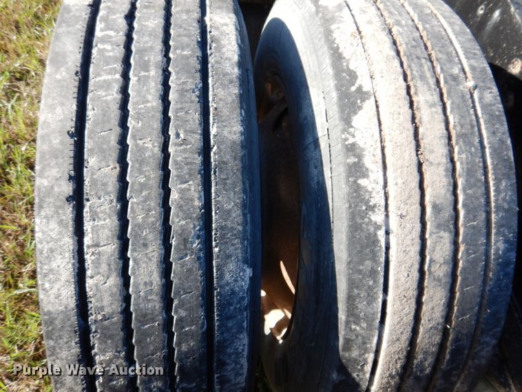 image for item KY9713 2007 Etnyre  lowboy equipment trailer