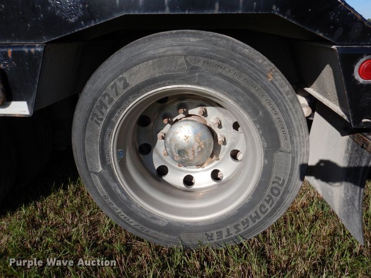 image for item KY9713 2007 Etnyre  lowboy equipment trailer