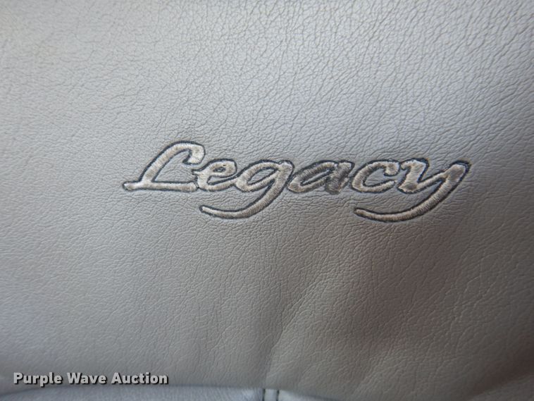 image for item KY9714 2001 Freightliner FLD132XL Classic  semi truck