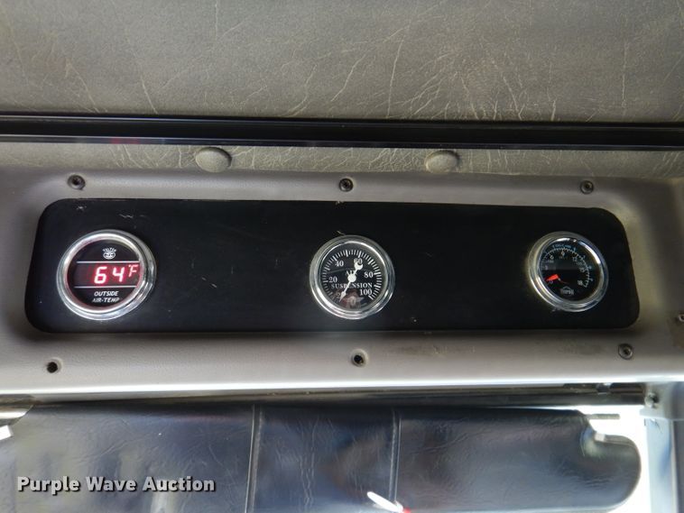 image for item KY9714 2001 Freightliner FLD132XL Classic  semi truck