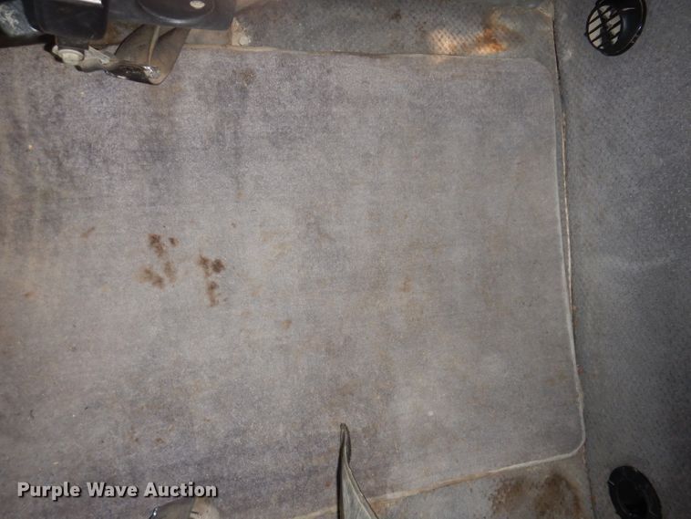 image for item KY9714 2001 Freightliner FLD132XL Classic  semi truck