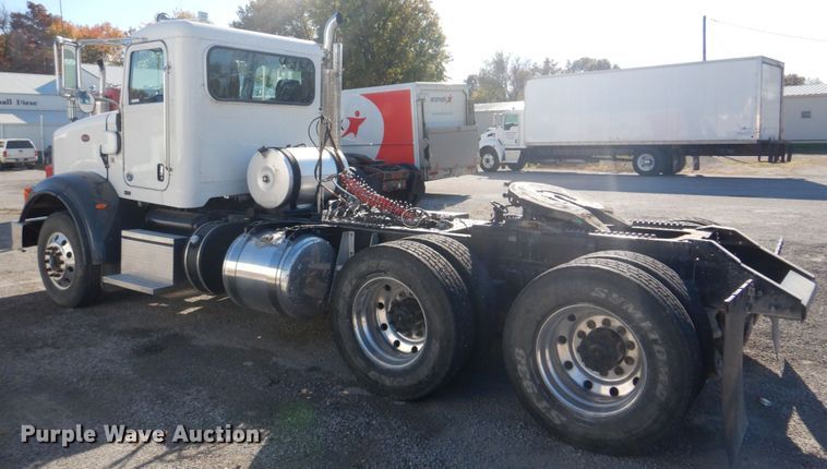 image for item L1395 2012 Peterbilt 365  semi truck