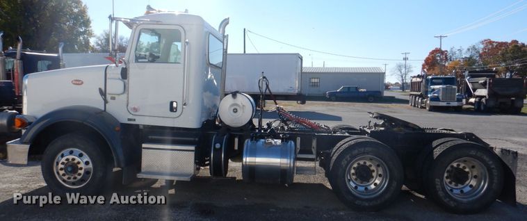 image for item L1395 2012 Peterbilt 365  semi truck