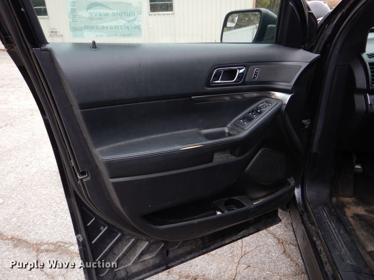 image for item DH8047 2017 Ford Explorer Police  SUV