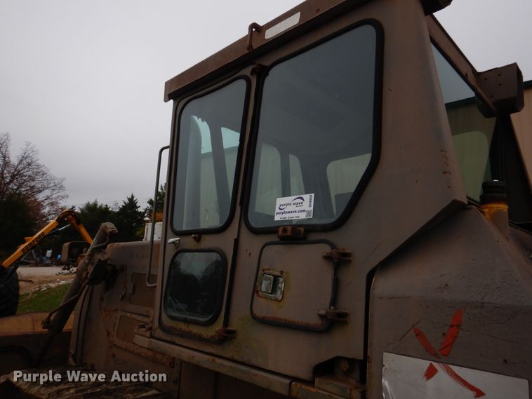 image for item DH8050 1988 Fiat-Allis 14C  dozer