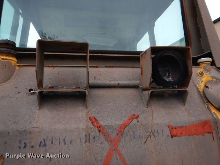 image for item DH8050 1988 Fiat-Allis 14C  dozer