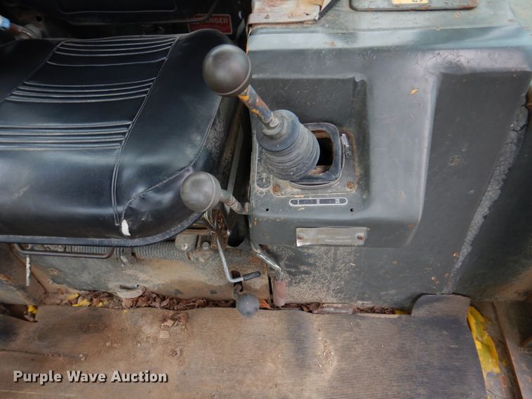 image for item DH8050 1988 Fiat-Allis 14C  dozer