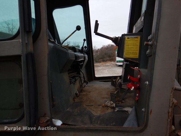 image for item DH8050 1988 Fiat-Allis 14C  dozer