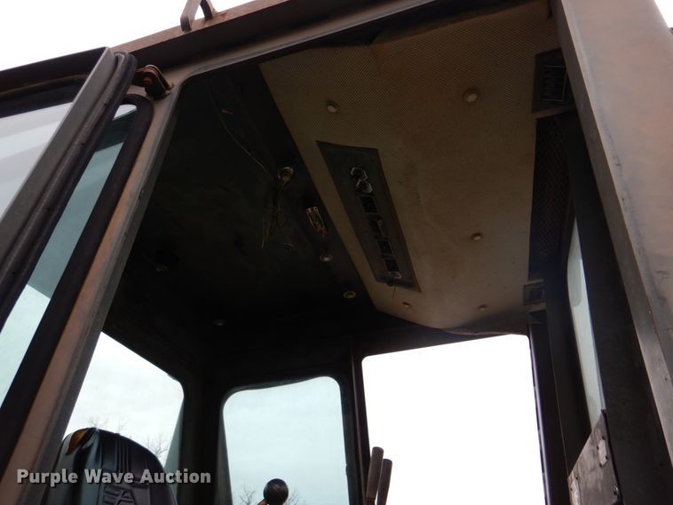 image for item DH8050 1988 Fiat-Allis 14C  dozer