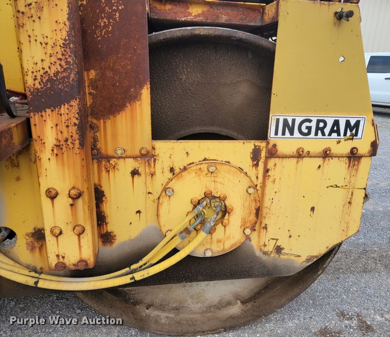 image for item DI1160 Ingram 10-15TON  double drum roller