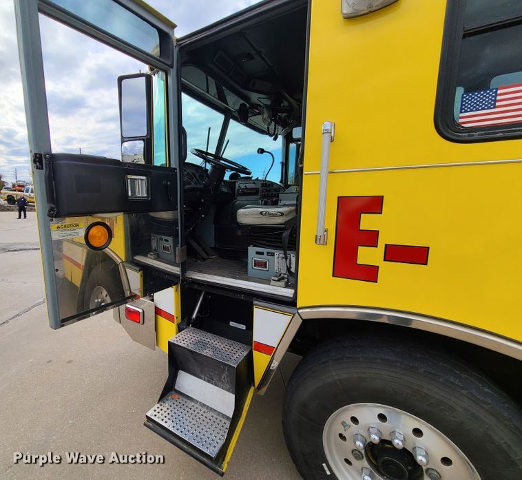 image for item DJ1517 1999 Pierce  fire truck