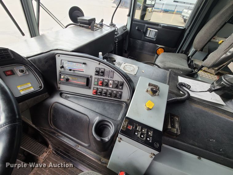 image for item DJ1517 1999 Pierce  fire truck