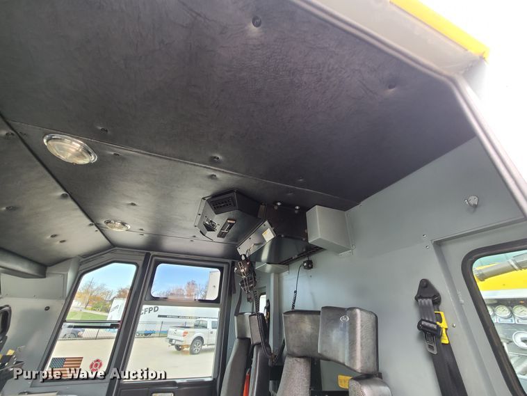 image for item DJ1517 1999 Pierce  fire truck