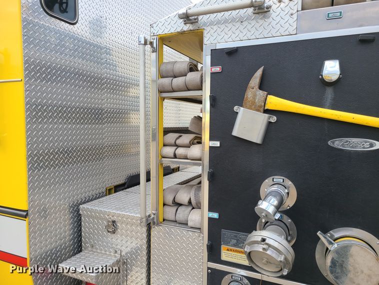 image for item DJ1517 1999 Pierce  fire truck