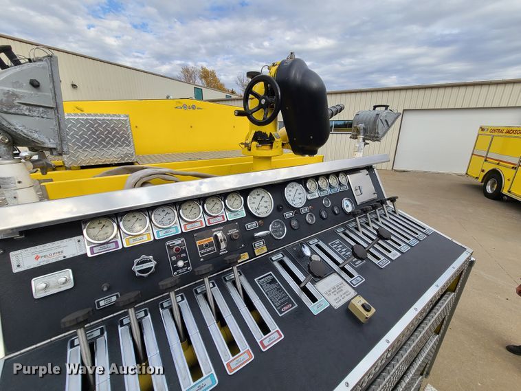 image for item DJ1517 1999 Pierce  fire truck