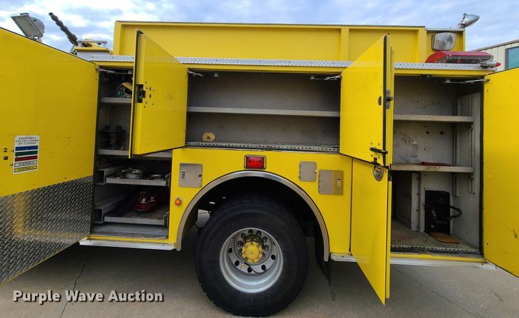 image for item DJ1517 1999 Pierce  fire truck