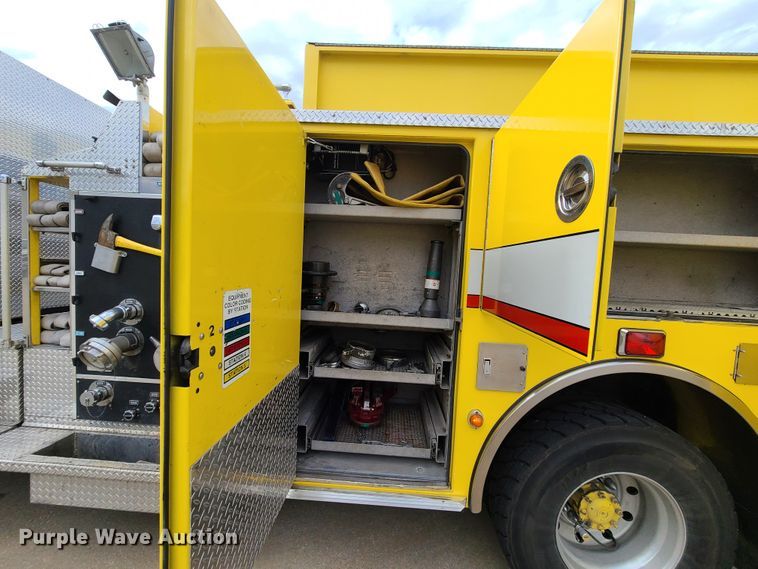 image for item DJ1517 1999 Pierce  fire truck