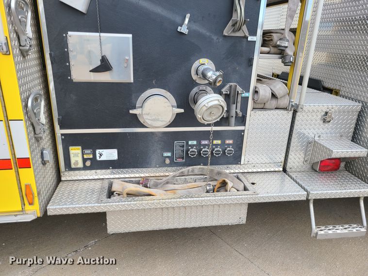 image for item DJ1517 1999 Pierce  fire truck