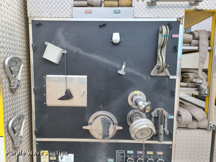 image for item DJ1517 1999 Pierce  fire truck