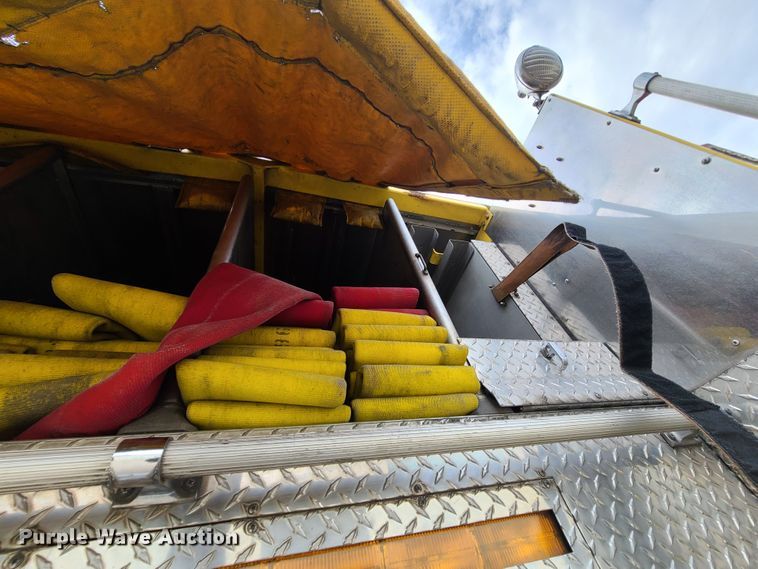 image for item DJ1517 1999 Pierce  fire truck