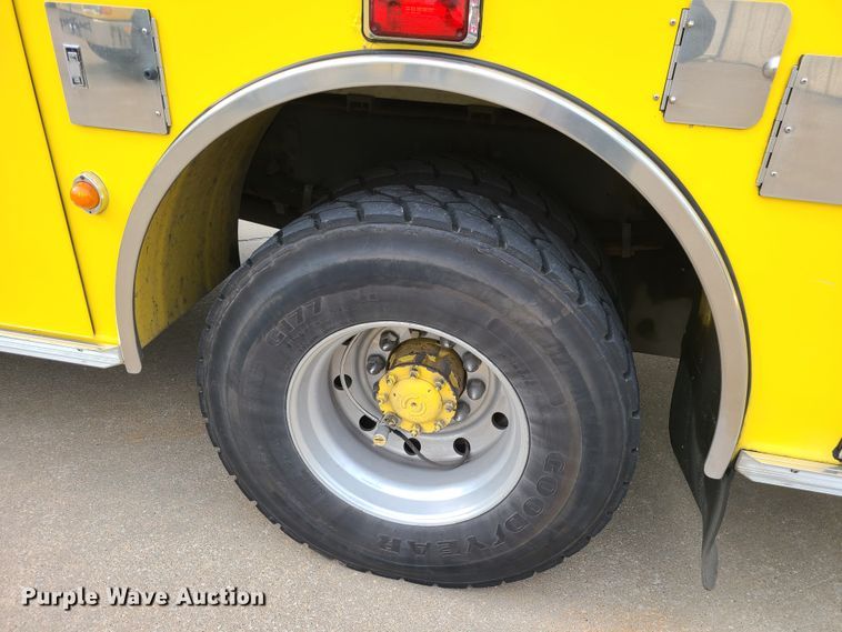 image for item DJ1517 1999 Pierce  fire truck