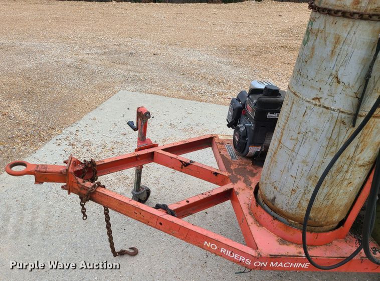 image for item DJ1586 Crafco EZ Pour 50  melter applicator