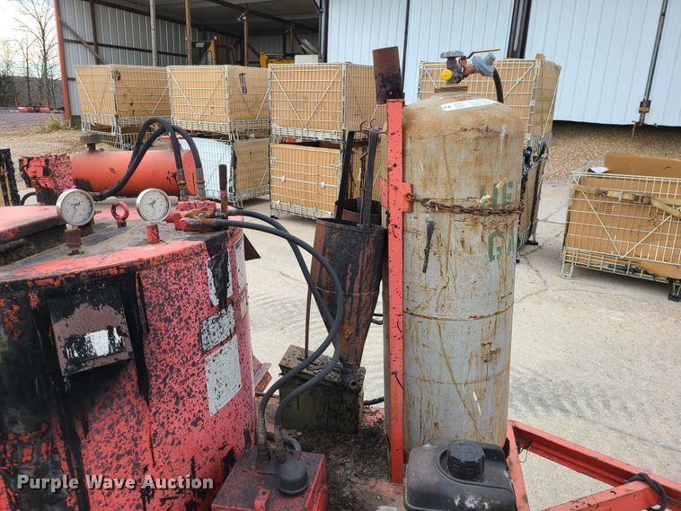 image for item DJ1586 Crafco EZ Pour 50  melter applicator