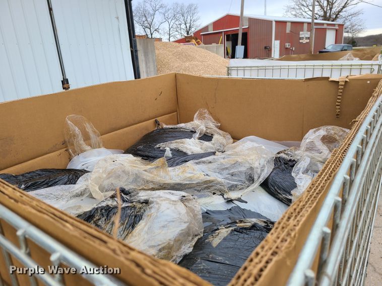 image for item DJ1586 Crafco EZ Pour 50  melter applicator