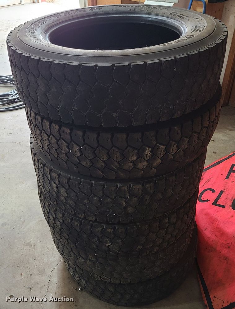image for item DJ1587 (6) Goodyear 225/70R19.5 tires