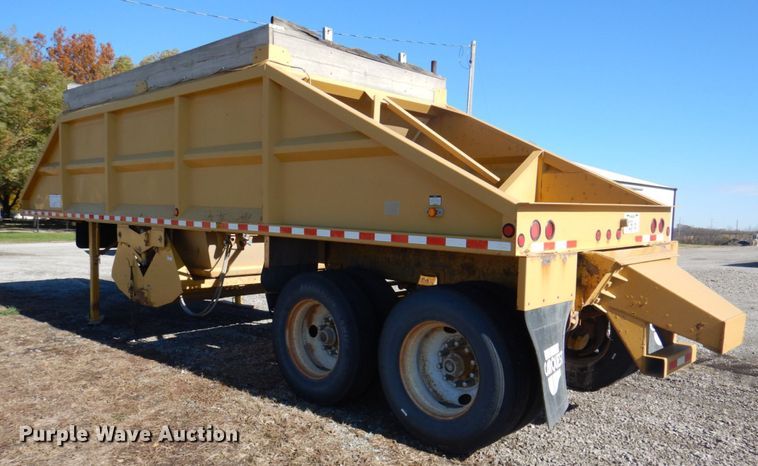 image for item DK1363 2009 Corn Belt S-3002  bottom dump trailer