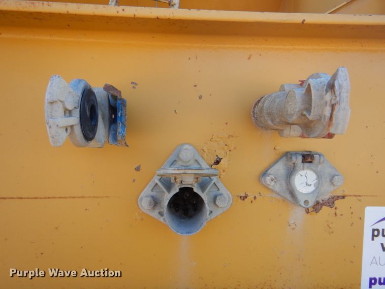 image for item DK1363 2009 Corn Belt S-3002  bottom dump trailer