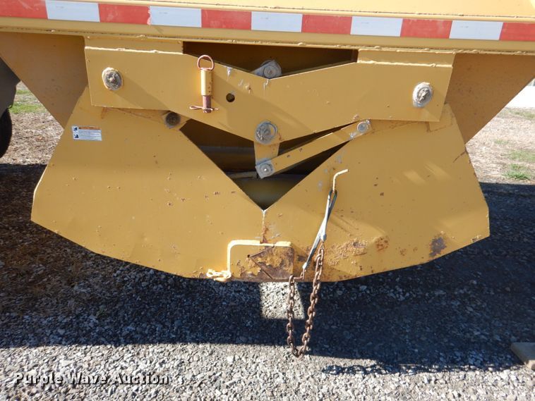 image for item DK1363 2009 Corn Belt S-3002  bottom dump trailer