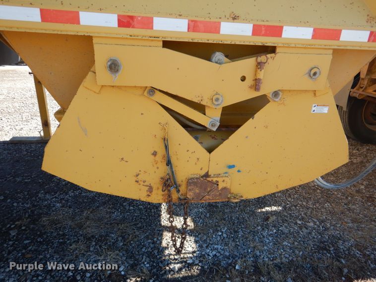 image for item DK1363 2009 Corn Belt S-3002  bottom dump trailer