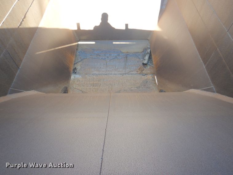 image for item DK1363 2009 Corn Belt S-3002  bottom dump trailer