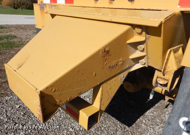 image for item DK1363 2009 Corn Belt S-3002  bottom dump trailer