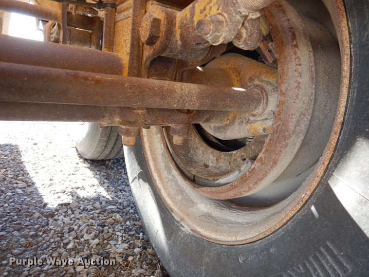 image for item DK1363 2009 Corn Belt S-3002  bottom dump trailer