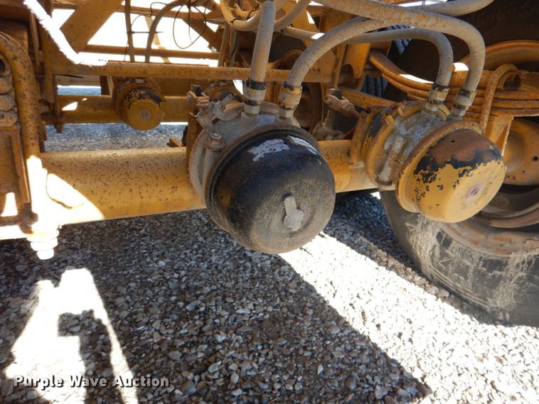 image for item DK1363 2009 Corn Belt S-3002  bottom dump trailer