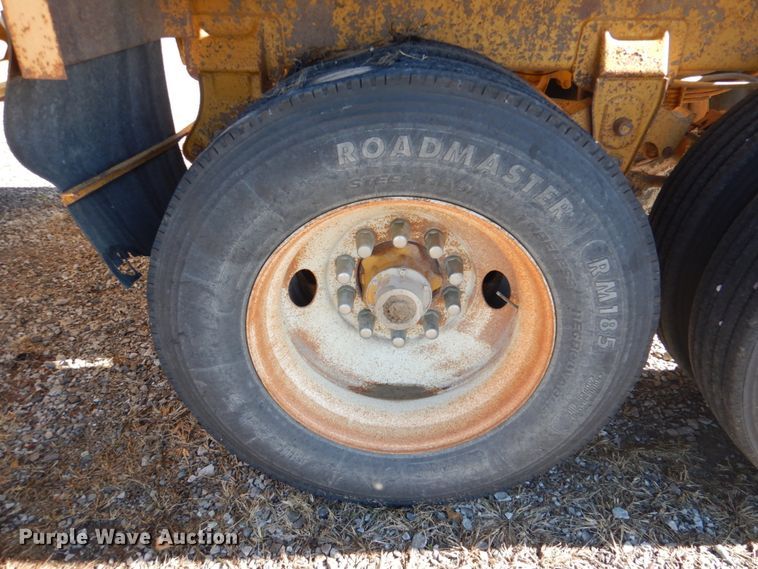 image for item DK1363 2009 Corn Belt S-3002  bottom dump trailer