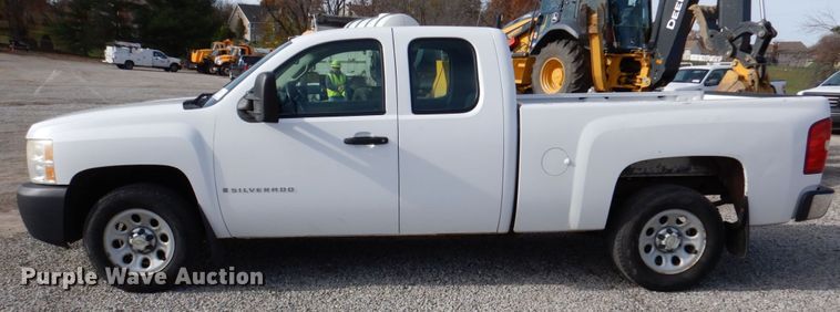 image for item DK1401 2009 Chevrolet Silverado 1500  Ext. Cab pickup truck