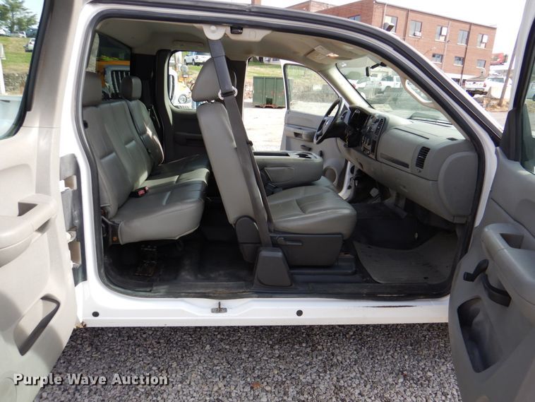 image for item DK1401 2009 Chevrolet Silverado 1500  Ext. Cab pickup truck