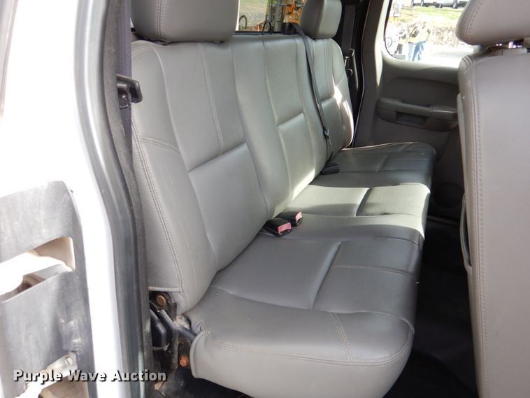 image for item DK1401 2009 Chevrolet Silverado 1500  Ext. Cab pickup truck