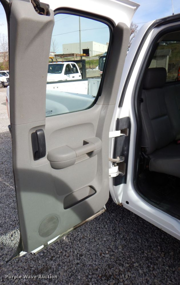 image for item DK1401 2009 Chevrolet Silverado 1500  Ext. Cab pickup truck