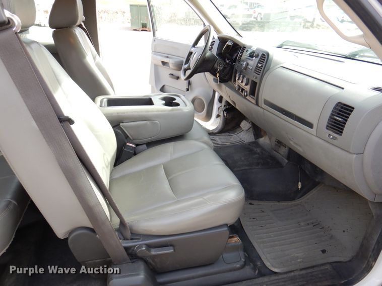 image for item DK1401 2009 Chevrolet Silverado 1500  Ext. Cab pickup truck