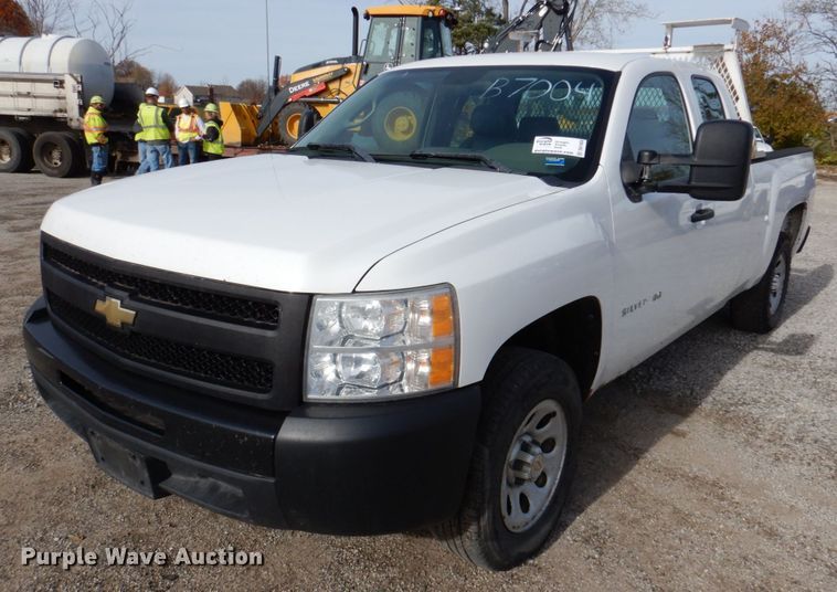 image for item DK1404 2011 Chevrolet Silverado 1500  Ext. Cab pickup truck