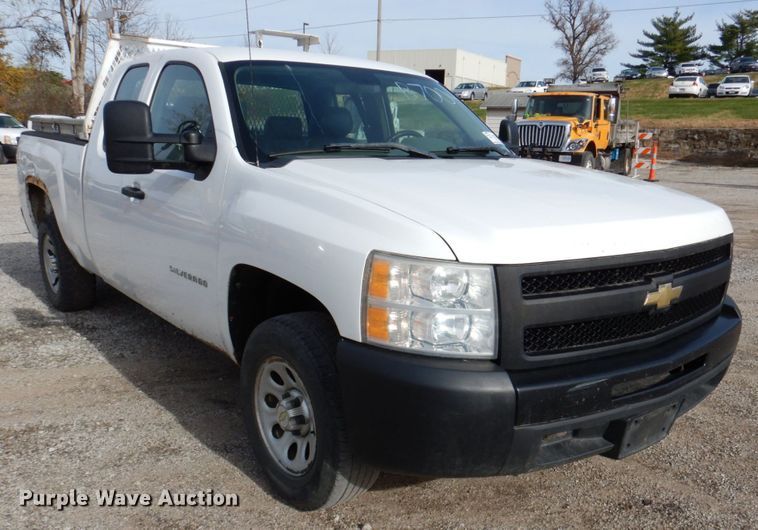 image for item DK1404 2011 Chevrolet Silverado 1500  Ext. Cab pickup truck