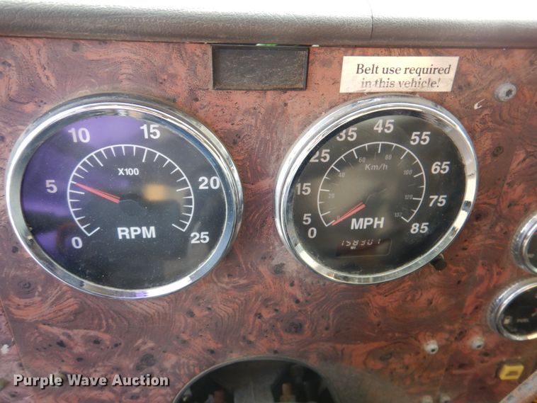 image for item DK1410 2003 International 5500i  dump truck