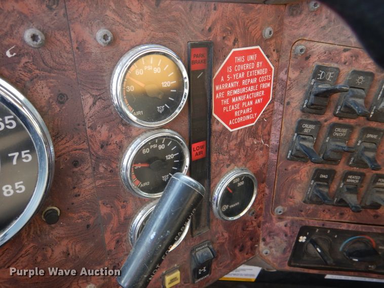 image for item DK1410 2003 International 5500i  dump truck