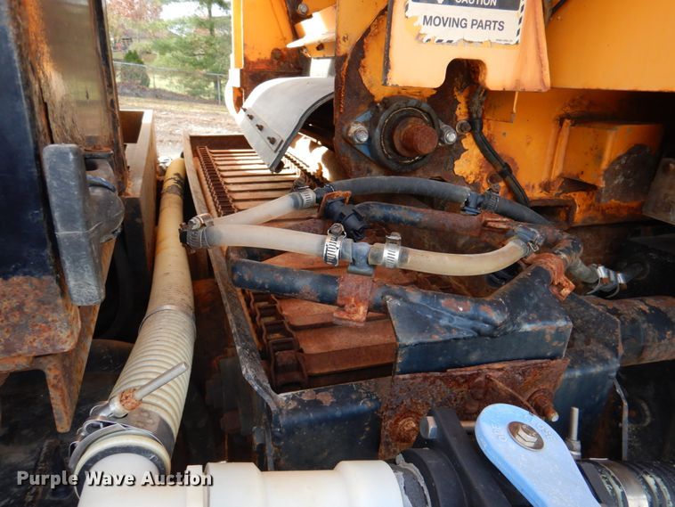 image for item DK1410 2003 International 5500i  dump truck