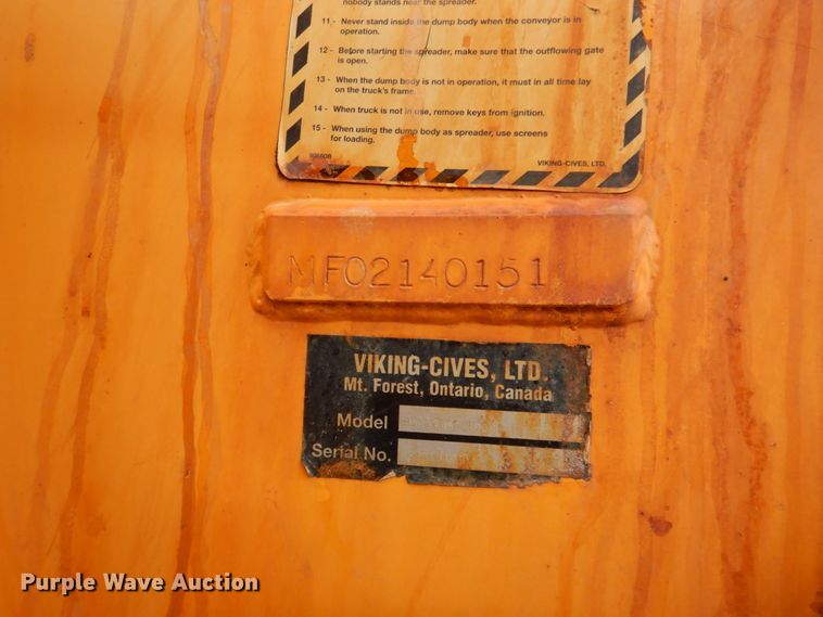 image for item DK1410 2003 International 5500i  dump truck