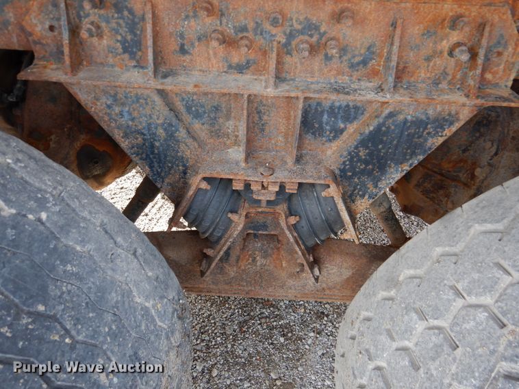 image for item DK1410 2003 International 5500i  dump truck